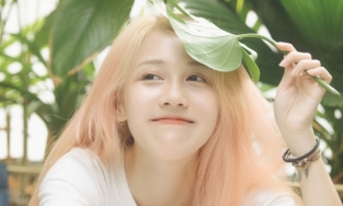 Hậu Hoàng có động thái 'lạ' ẩn ý chuyện 'lỡ yêu anh mất rồi' 