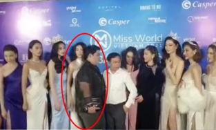 Lộ hình ảnh Đỗ Mỹ Linh bị chen lấn thô bạo trên thảm đỏ Miss World Vietnam