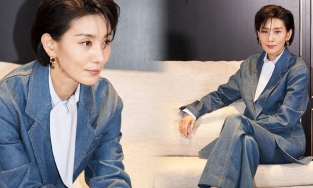 'Mợ cả' Kim Seo Hyung tỏa sáng với khí chất nữ tổng tài trong buổi phỏng vấn