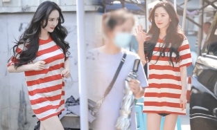 Dương Mịch khoe chân thon nuột nà và nhan sắc trẻ trung tại phim trường 'Định Luật Tình Yêu 80/20'