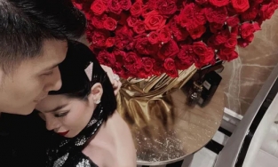 Lệ Quyên ôm chặt Lâm Bảo Châu, công khai gọi là 'chồng'