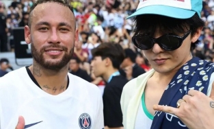 Neymar và G-Dragon: Cuộc Gặp Gỡ Đáng Chú Ý Của Hai Ngôi Sao Đình Đám