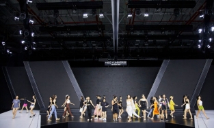 Lộ diện mặt mộc của top 41 Hoa hậu Hoàn vũ Việt Nam 2022 tại buổi tổng duyệt