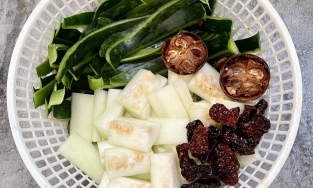 Cách làm trà bí đao từ bí xanh cực đơn giản để giải khát mùa hè