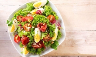 Cách làm gỏi rau càng cua dầu giấm cực dễ làm tại nhà