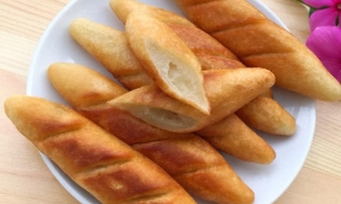 Cách làm bánh sake chiên 'làm bao nhiêu cũng hết' để cả nhà ăn vặt