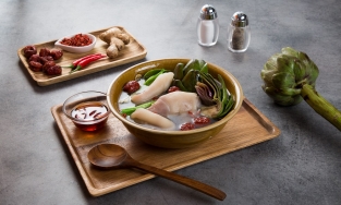 Cách nấu canh hoa atiso hầm giò heo Đà Lạt để đổi bữa cho cả nhà