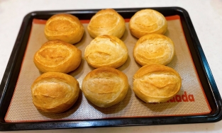 Mẹ Việt ở Nhật hướng dẫn cách làm bánh mì không cần lò nướng và men nở!