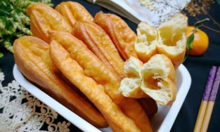 Cách làm quẩy nóng giòn rụm thành công ngay từ lần đầu tiên