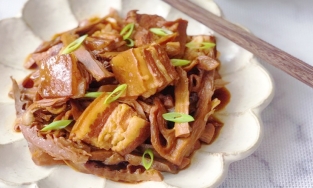 Công thức nấu thịt kho măng tươi ngon miệng, ăn bao nhiêu cũng không chán