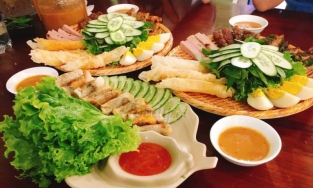 Về Bình Định thưởng thức món bánh cuốn Tây Sơn ngon nức tiếng khắp vùng