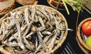 5 món ngon từ cá cơm khô đậm đà, ngon miệng, dễ làm, hợp túi tiền 