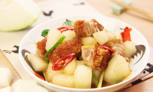  Cách làm heo quay om bí đao, vừa lạ miệng, vừa chống ngán hiệu quả