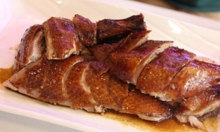 Cách làm vịt hấp xí muội mềm ngọt đậm đà, chiều được khẩu vị cả người lớn lẫn trẻ nhỏ