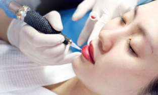 Xăm môi giá bao nhiêu? Yếu tố ảnh hưởng đến chi phí phun môi?