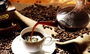 Giá cà phê hôm nay 17/11 giảm 100-200 đồng/kg