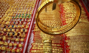 Giá vàng hôm nay 2/1: Vàng thế giới và trong nước tiếp đà tăng mạnh mẽ trong phiên thứ 2 đầu năm mới