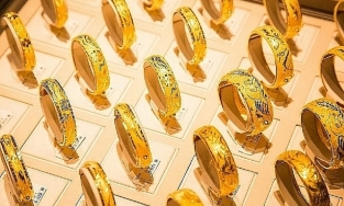 Giá vàng hôm nay 23/2: Vàng thế giới quay đầu giảm nhẹ xuống dưới ngưỡng 1.900 USD