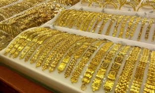 Giá vàng hôm nay 3/3: Vàng trong nước chính thức vượt ngưỡng 67 triệu đồng/lượng