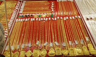 Giá vàng hôm nay 5.3: Vàng SJC trong nước tiến sát ngưỡng 68 triệu đồng/lượng