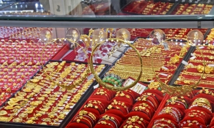 Giá vàng hôm nay 15.3: Vàng thế giới và trong nước tiếp tục giảm mạnh, thời cơ thuận lợi để mua vào