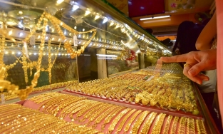 Giá vàng hôm nay 25.3.2022: Vàng SJC tăng vượt mốc 69 triệu đồng/lượng 