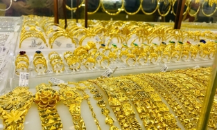 Giá vàng hôm nay 26.3.2022: Vàng SJC trong nước tiếp tục tăng giá, thêm 350.000đ