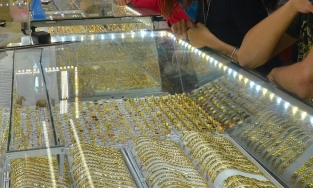 Giá vàng hôm nay 20.5 Vàng thế giới bật tăng, trong nước biến động nhẹ