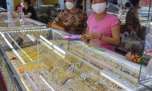 Giá vàng hôm nay 31.5 vàng SJC tiếp tục đà giảm