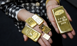 Giá vàng hôm nay 5/8 Vàng trong nước tăng giảm trái chiều