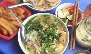 4 quán phở gà ngon 'không thử là tiếc' tại Hà Nội