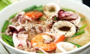 5 món nước ngon, giá mềm nhưng chinh phục cả người Việt lẫn khách Tây