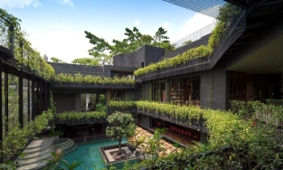 Ngẩn ngơ trước biệt thự gần 1.400m² rợp bóng cây xanh tại Singapore