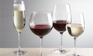 Chọn đúng loại ly uống rượu vang để 'thưởng' rượu được trọn vị