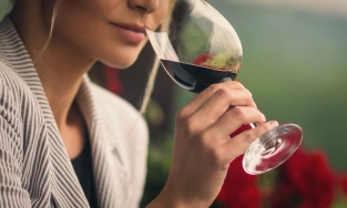 Cẩm nang thử rượu vang đúng cách và nhận biết rượu vang ngon 