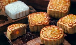 Mùa trăng tháng 8, đi tìm vị bánh Trung thu truyền thống của Hà Nội 