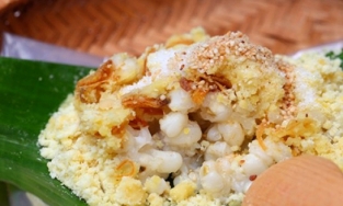 Xôi lúa - món xôi dân dã gói cả hương vị ruộng đồng của đất Hà Thành