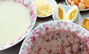 Cháo trắng, món ăn đêm bình dị mang đậm vị Sài Gòn