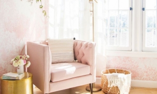 Gợi ý 6 bước thiết kế một góc đọc sách ấm áp ngày Đông