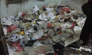 5 năm ở trọ, chàng trai khi đi 'tặng lại' gia chủ căn phòng bẩn như bãi rác