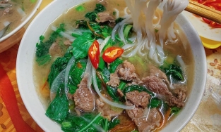 Phở bò, món ăn đưa ẩm thực Nam Định đến với mọi miền đất nước.