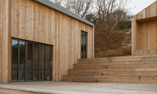 Ngôi nhà gỗ bên bờ biển khiến người ta sẵn sàng... bỏ phố về quê