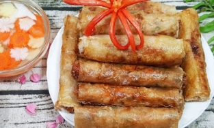 Cách rán nem vàng giòn, để lâu không ỉu