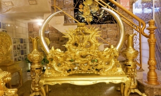 Ngôi nhà dát vàng hệt như Dubai thu nhỏ ở Cần Thơ