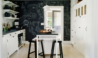 Dùng tấm bảng sơn đen trang trí nhà độc và đẹp: Tại sao không?