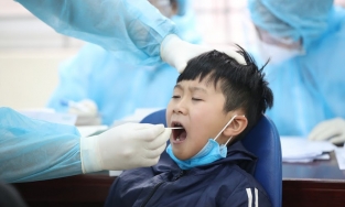 35 học sinh lớp 3E trường Xuân Phương đã âm tính lần 1 với SARS-CoV-2