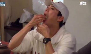 Gỏi cuốn, món Việt khiến nhiều idol Hàn Quốc đình đám 'say như điếu đổ'