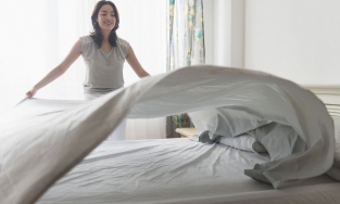 5 món đồ cứ cũ là cần thay luôn và ngay để vệ sinh nhà hiệu quả nhất