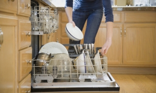 3 loại máy rửa bát nhỏ vừa túi tiền, cực hợp cho nhà chật