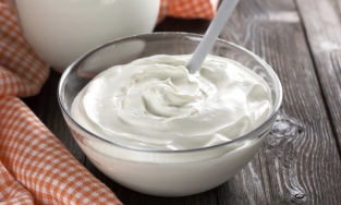 Sữa chua Hy Lạp và sữa chua thông thường khác nhau thế nào?
